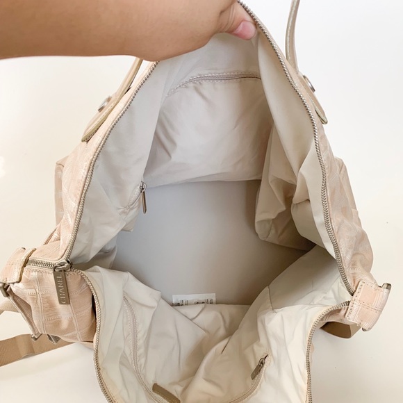 🌻FANTASTIC 🌻Beige Chanel Travel line Duffel bag - Picture 7 of 8